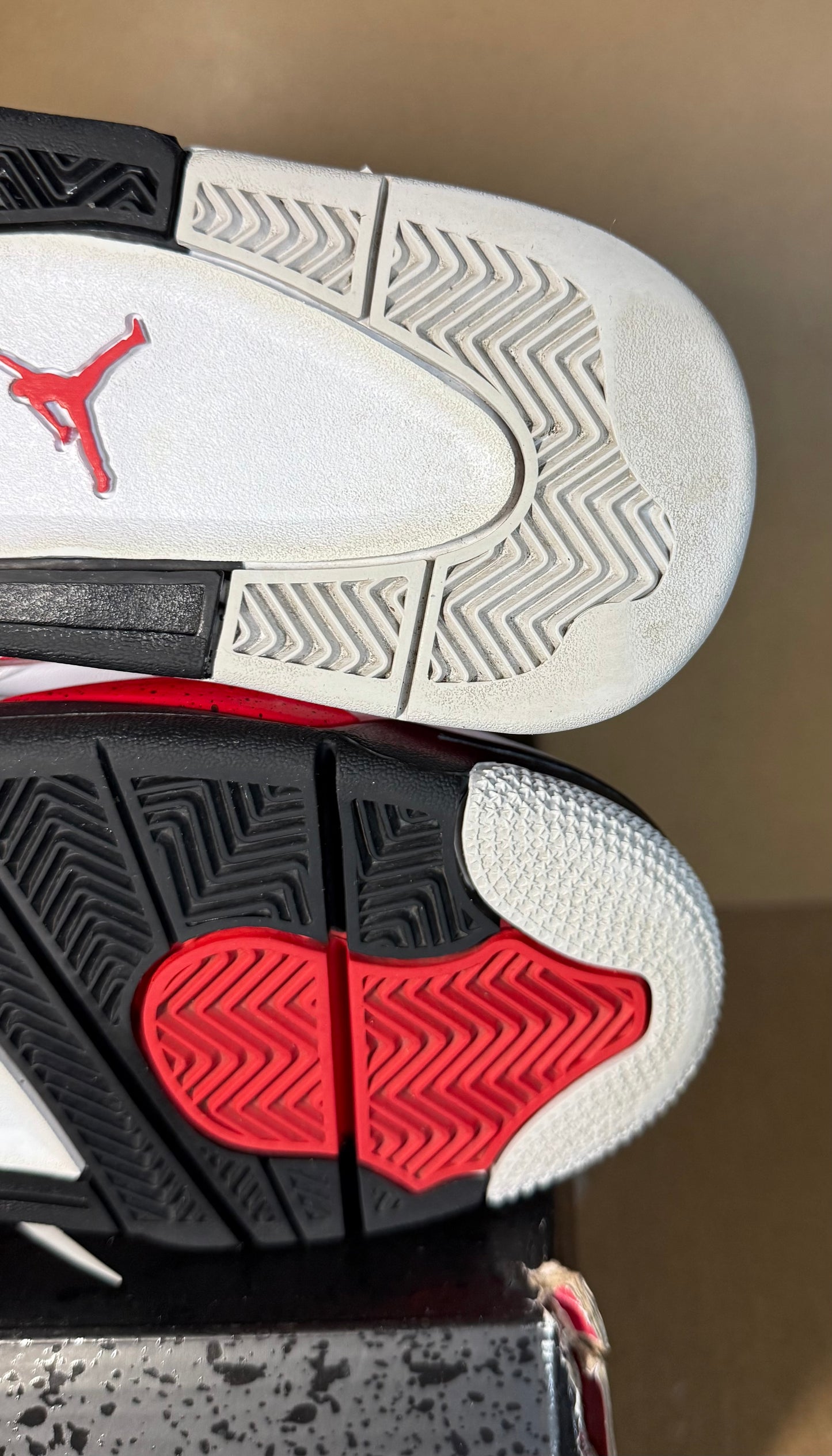 Jordan 4 (Red cement) pre loved uk 7