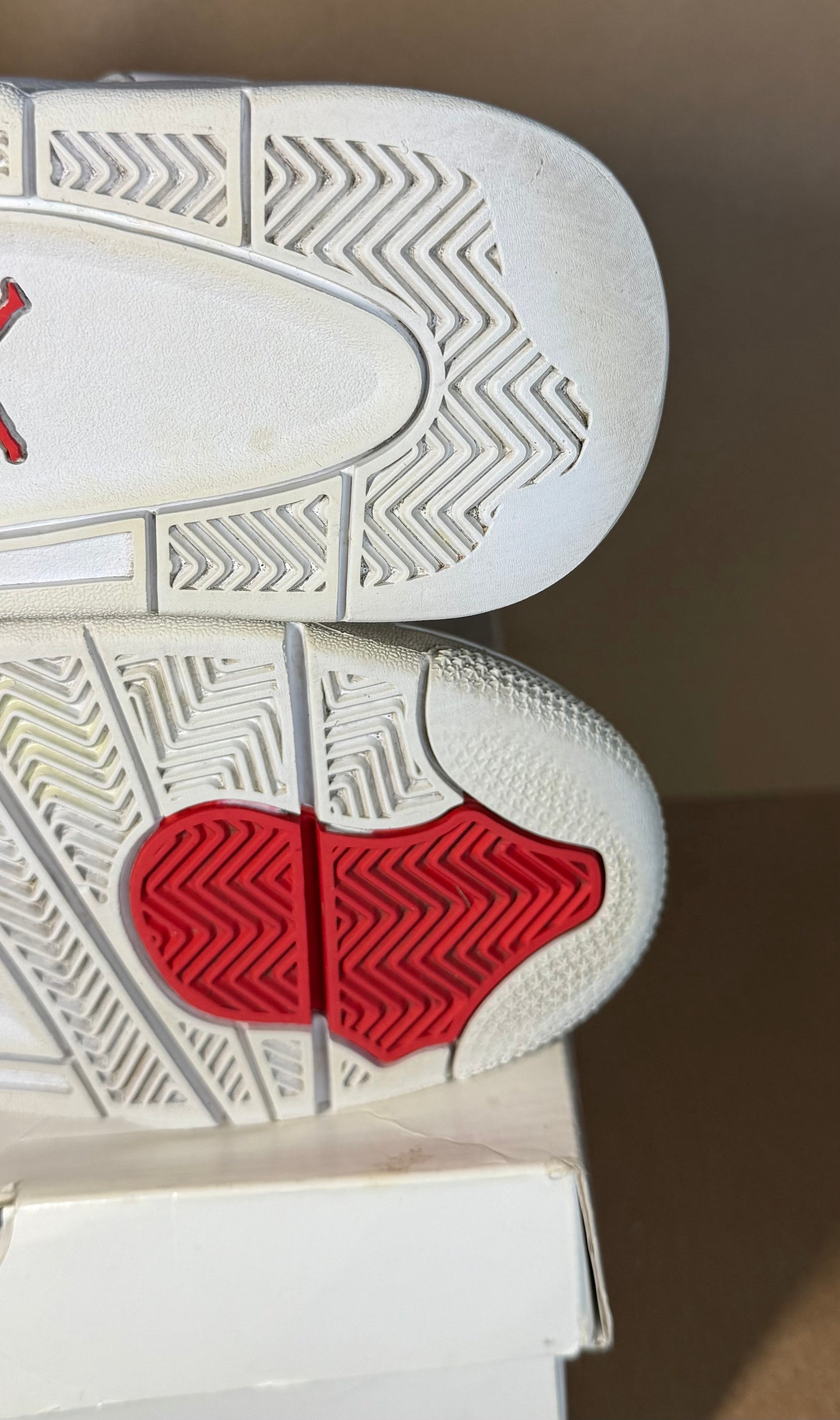 Jordan 4 (Red Metalic) pre loved uk 8