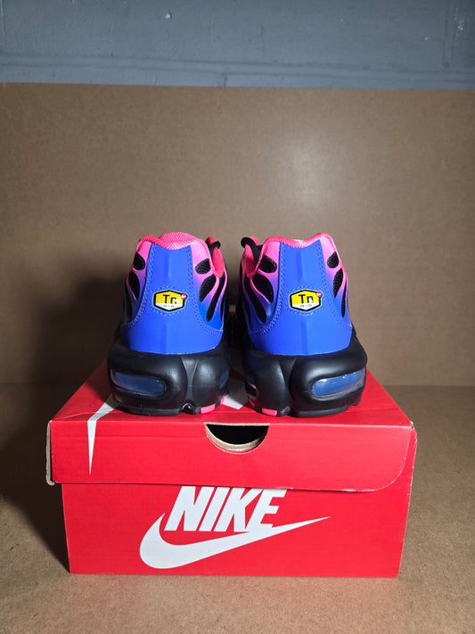 AIR MAX PLUS Black/Hyper Pink-Racer Blue