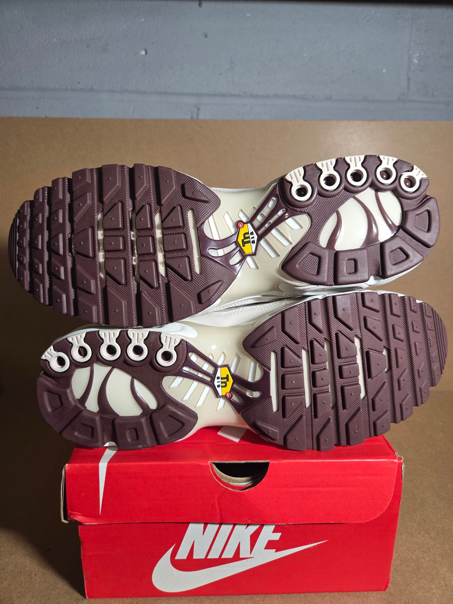 NIKE AIR MAX PLUS PRM Phantom/Phantom-Light Bone