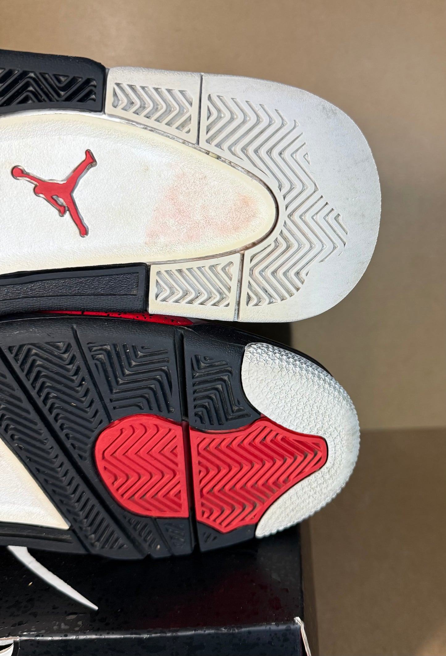 Jordan 4 (Red Cement) pre loved uk 8