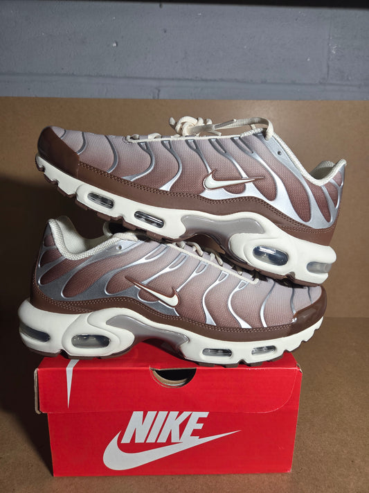 AIR MAX PLUS Fauna Brown/Soft Pearl
