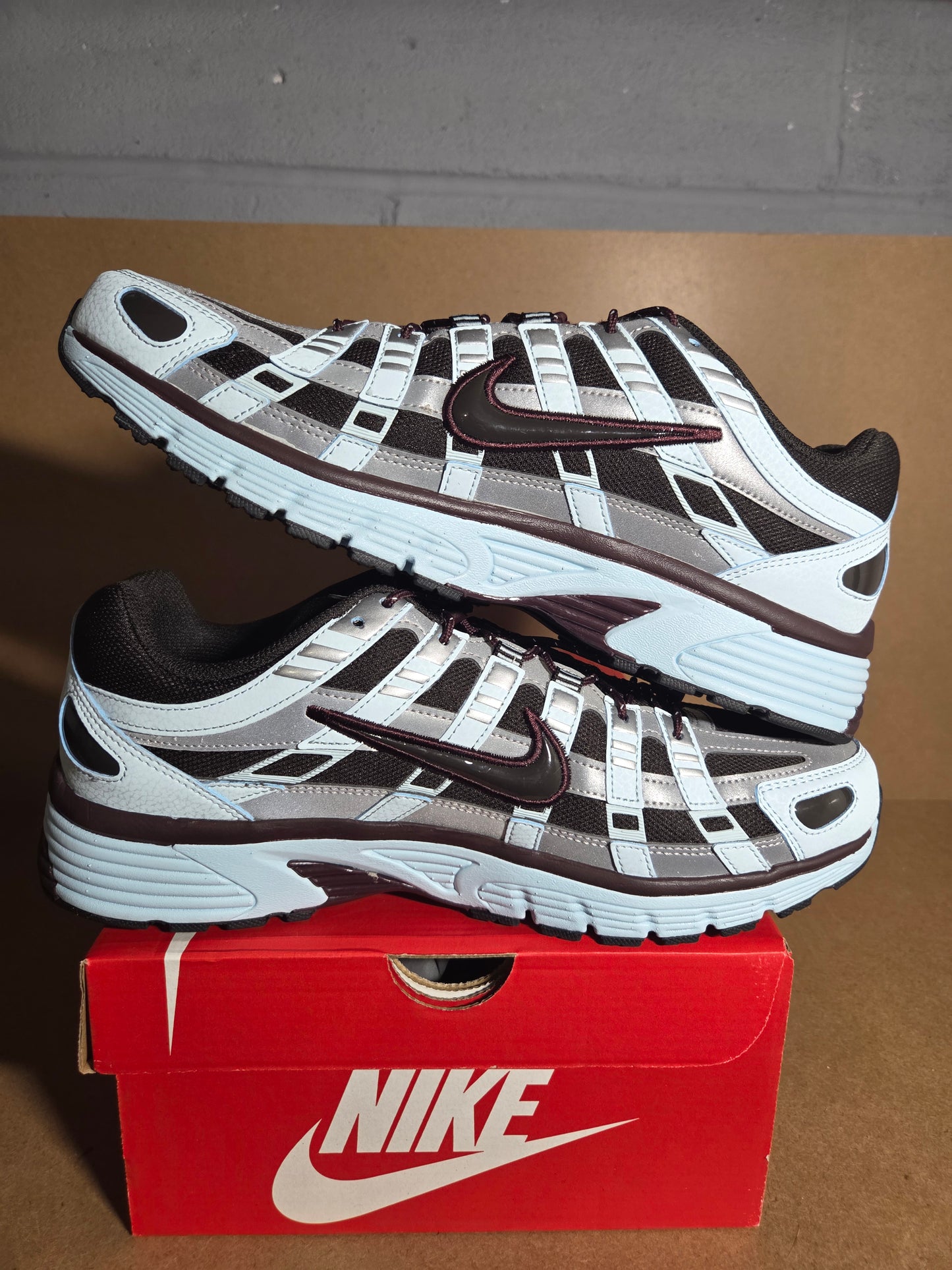 NIKE P-6000 Glacier Blue/Burgundy Crush